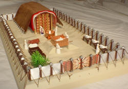 Photo of completed tabernacle model, as available on this site.